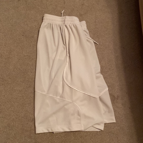Mens JORDAN Basketball Shorts Used Size Large - Picture 3 of 5
